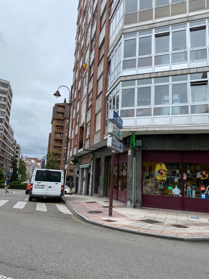 La Casa Del Marino Appartement Avilés Buitenkant foto
