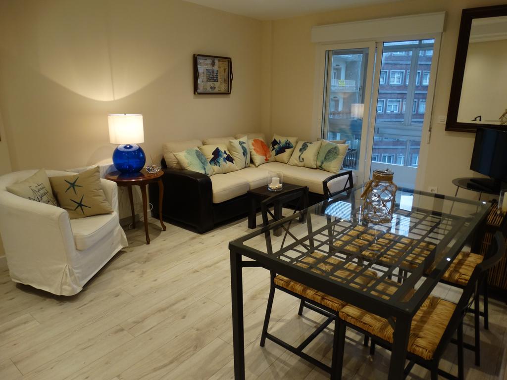 La Casa Del Marino Appartement Avilés Kamer foto